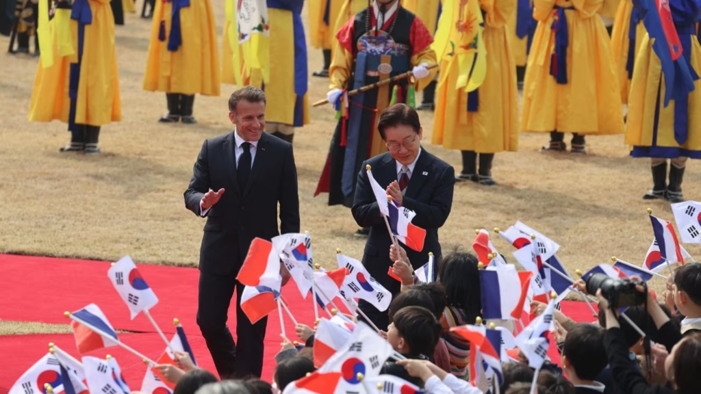 Cérémonie officielle à la Maison Bleue à Séoul, symbole de la coopération franco coréenne autour de l’innovation et de la gastronomie
